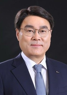 김윤